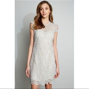ELIE TAHARI | Vintage Lace Dress In Sand